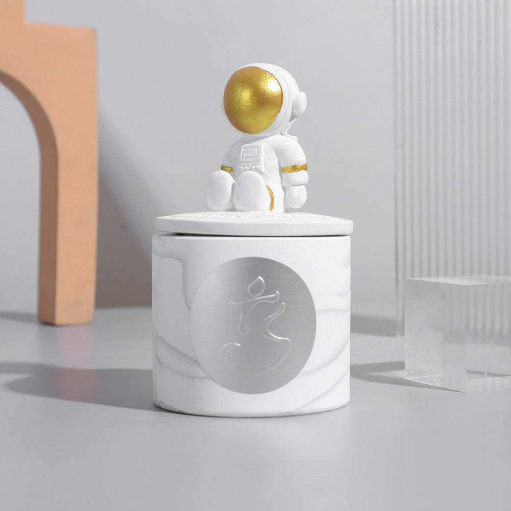 Space Astronaut Scented Candle Gift Set – Aromatherapy Diffuser with Plaster Figurine for Home, Hotel, Office – Room Decor, Thank You Gift, Housewarming Box